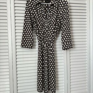 Laundry By Shelli Segal White and Navy Long Sleeve Dress